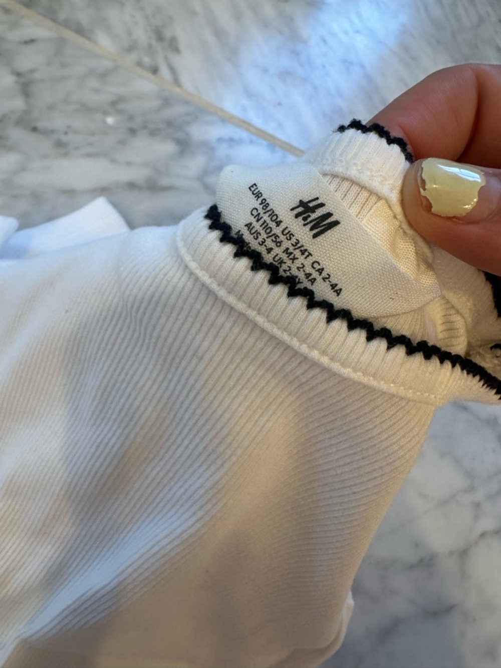H&M White Ribbed Tee with Black Ruffle Trim - Picture 3 of 4